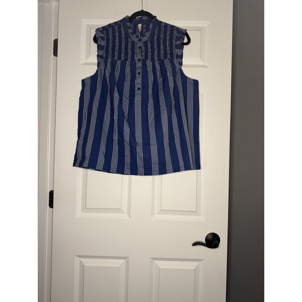 Belle Isle By Torrid Ruffle Sleeve Top Size 1 14/16 Blue Gray Stripe Nwot